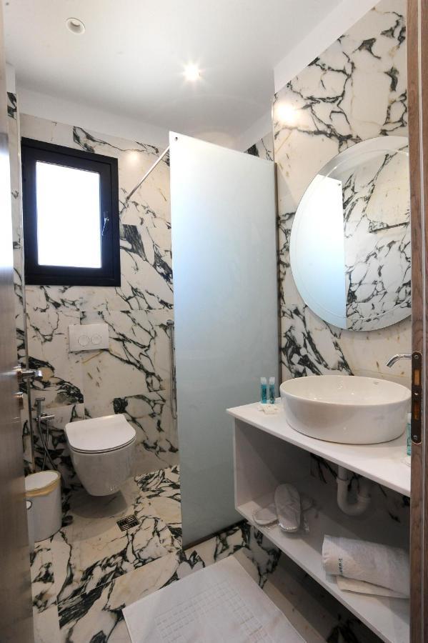 Afrodite Suites Saranda Extérieur photo