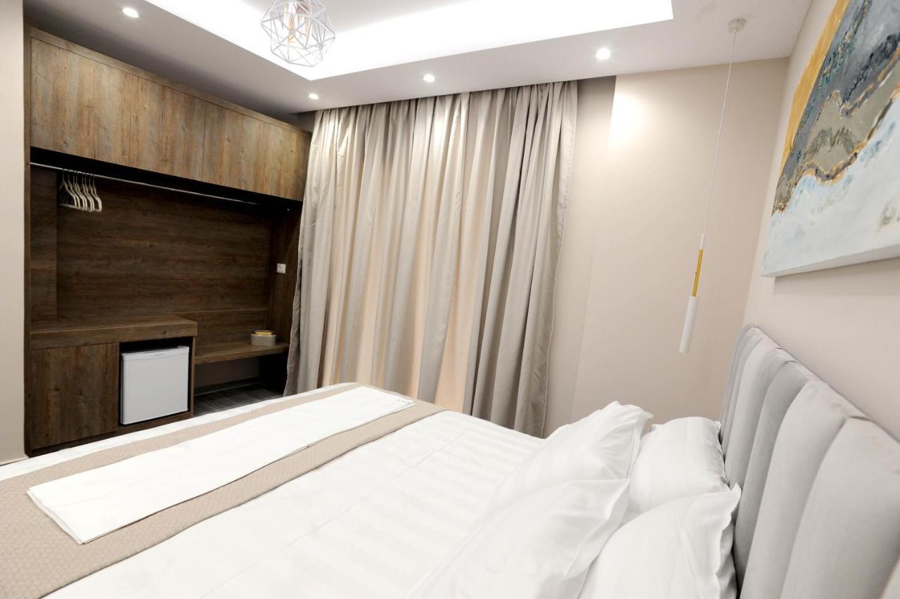Afrodite Suites Saranda Extérieur photo