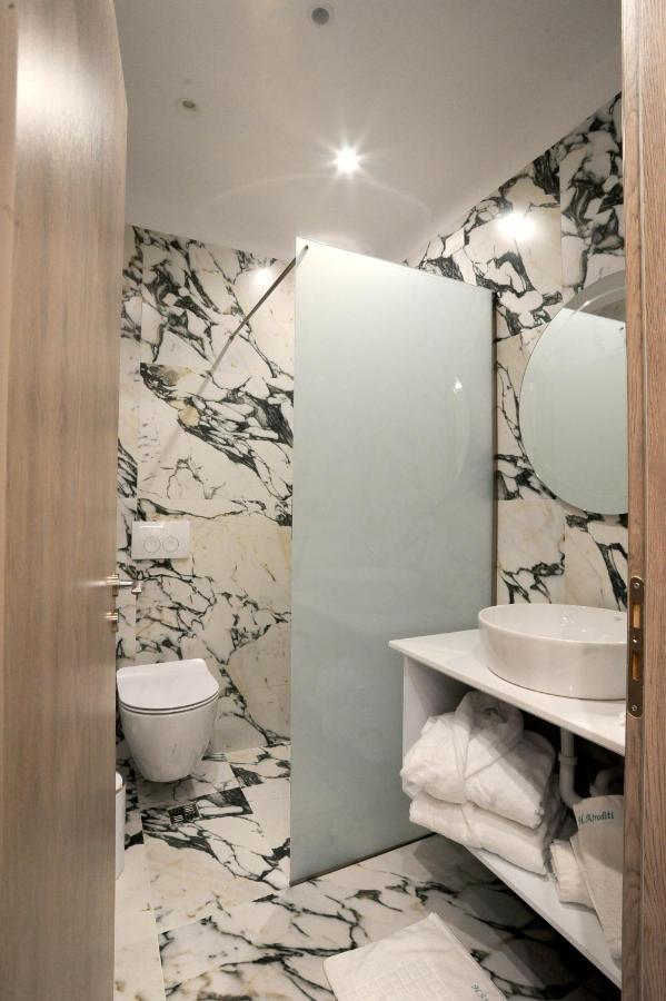 Afrodite Suites Saranda Extérieur photo