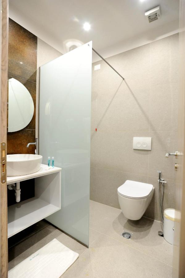 Afrodite Suites Saranda Extérieur photo