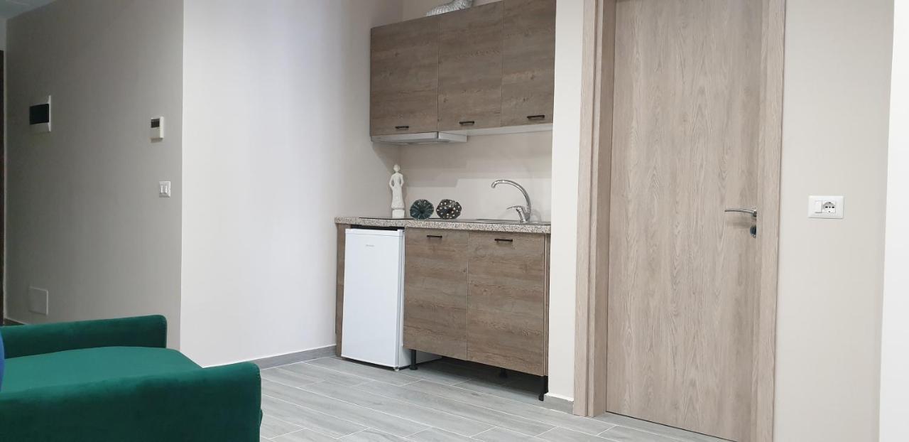 Afrodite Suites Saranda Extérieur photo